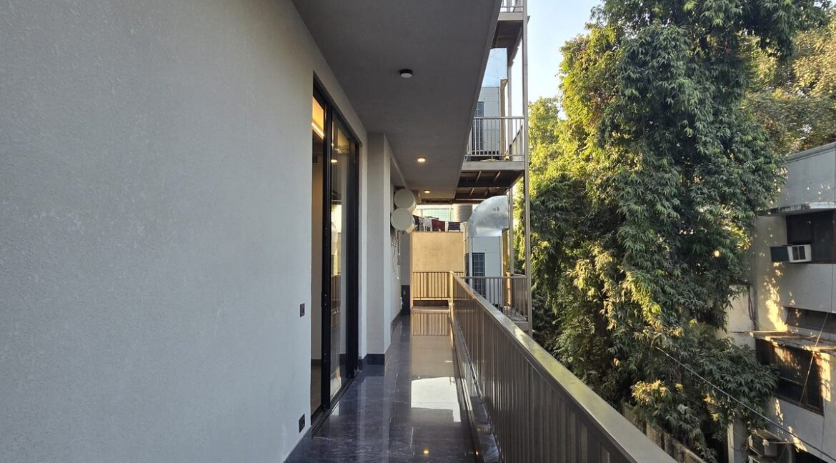 Ekum Homes Balcony With Metal Railing