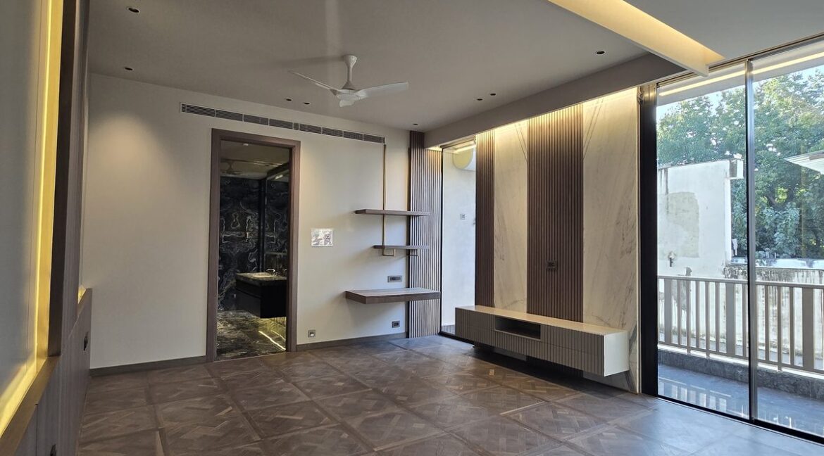 Ekum Homes Master Bedroom With Wood-Slat Feature Wall