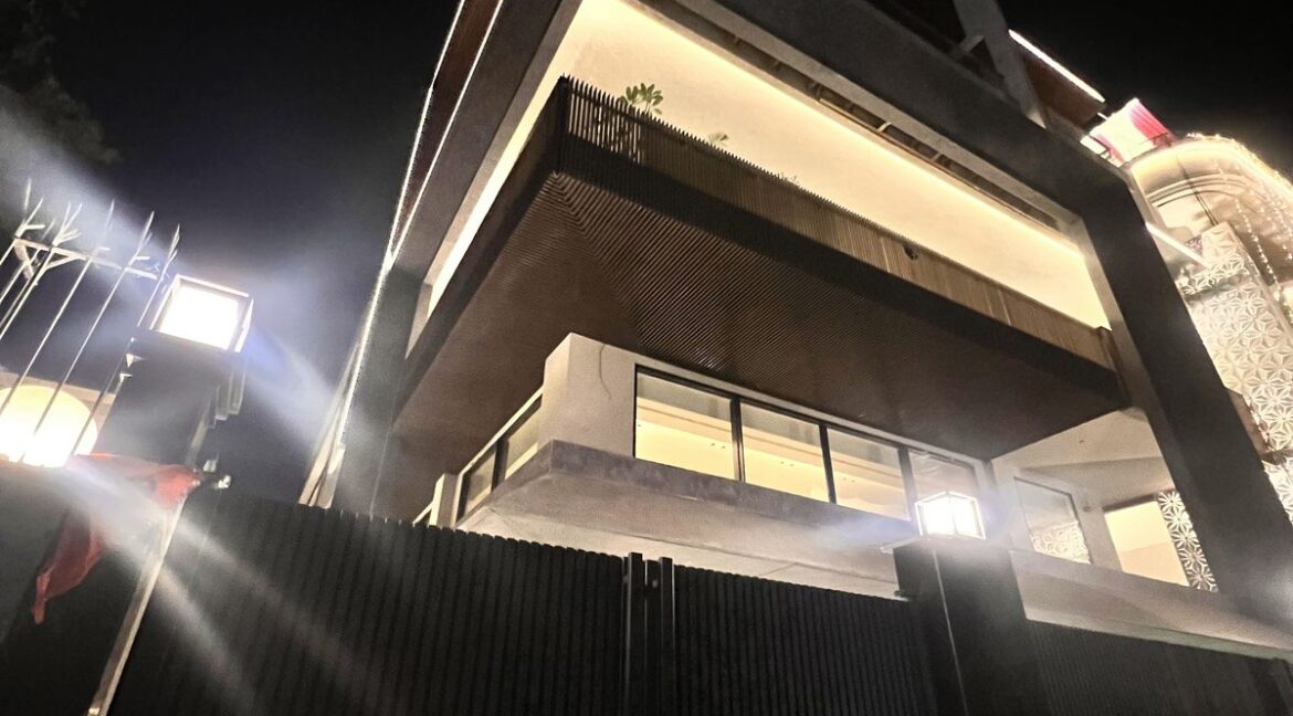 Ekum Homes Facade Night Lighting