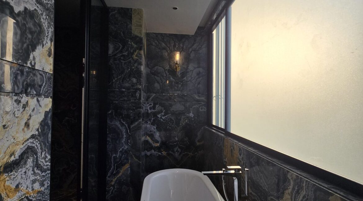 Ekum Homes Freestanding Bathtub On Wood Deck