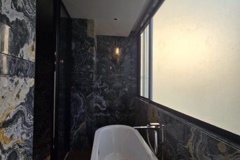 Ekum Homes Freestanding Bathtub On Wood Deck