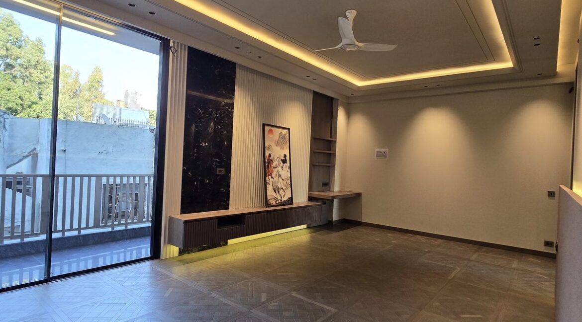 Ekum Homes Living Room With Parquet Flooring