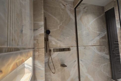 Ekum Homes Rain Shower In Onyx-Look Marble