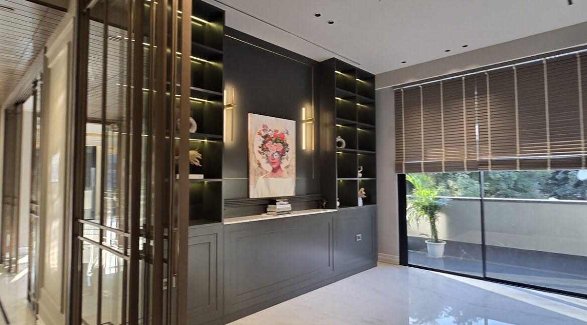 Ekum Homes Study With Bronze Glazed Partition
