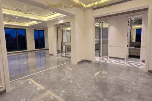 House in Vasant Vihar – open-plan living and dining in Italian marble