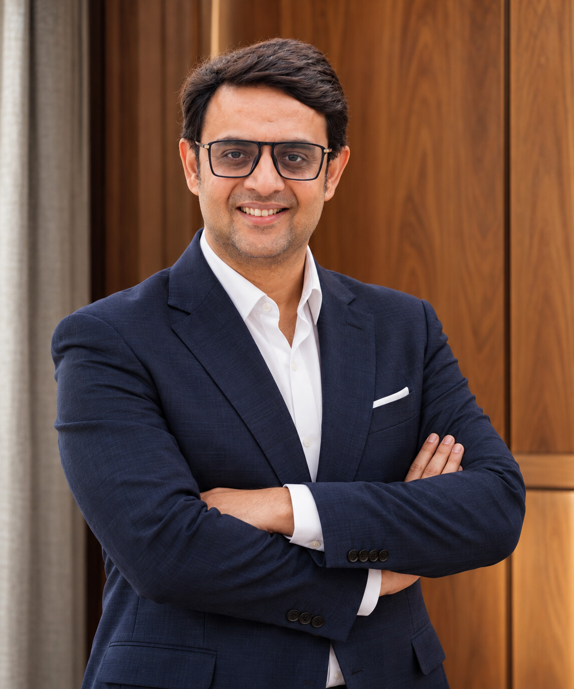 Mohit Minocha – SouthDelhiFloors Mohit Minocha, South Delhi luxury real estate consultant and the face of SouthDelhiFloors