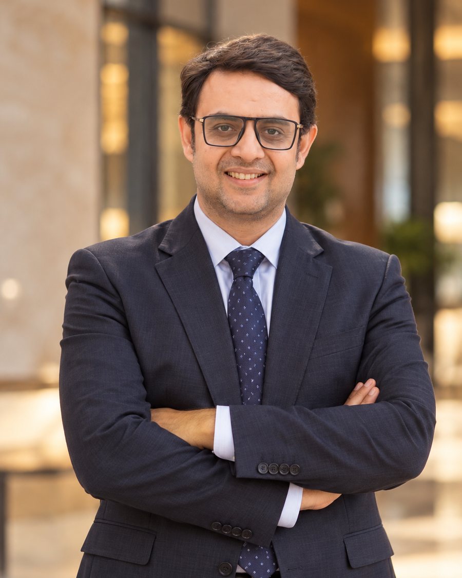 Mohit Minocha, founder of SouthDelhiFloors, South Delhi luxury real estate consultant