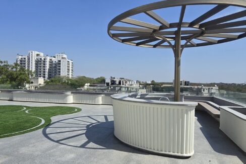 RS Buildtech Curved Fluted Bar Counter with Sink | Luxury Property by Ravinder Singh Marwah
