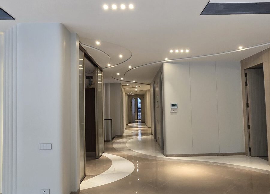 RS Buildtech Foyer with Fluted Column | Developer Ravinder Singh Marwah