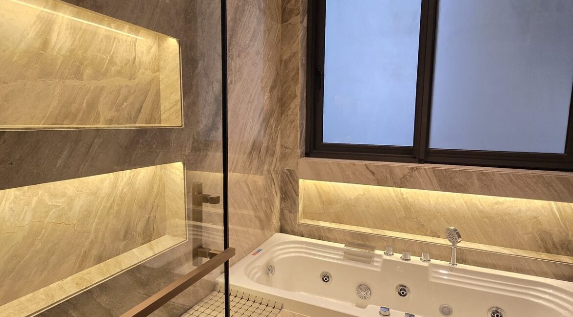 Windchimes Construction Bathroom Lit Niche Bathtub - Rajesh Kumar