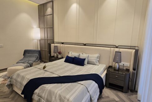 Windchimes Construction Guest Bedroom Panelled Wall - Rajesh Kumar
