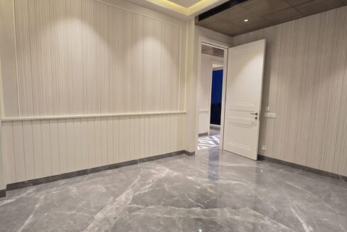 Windchimes Construction Unfurnished Bedroom Fluted Wall At Night - Builder